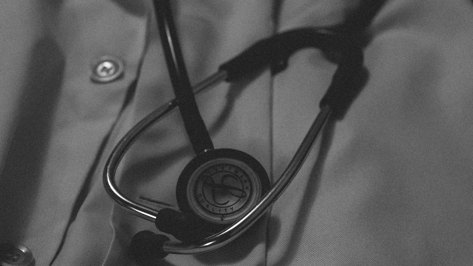 La blouse d'un médecin avec son stéthoscope