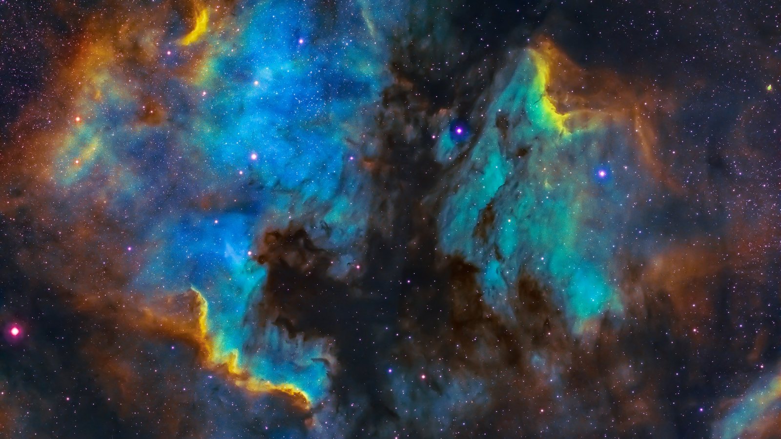 Une nébuleuse bleue et orangée déployée au milieu des étoiles, ciel de la pleine lune du samedi 26 septembre 2026