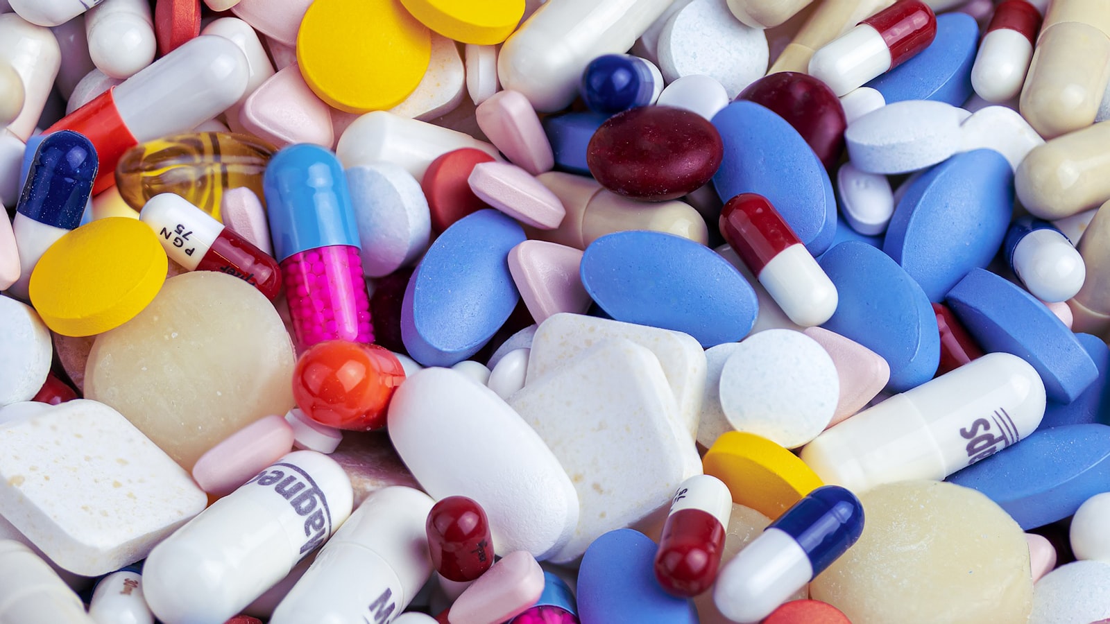 Comprimés et médicaments variés