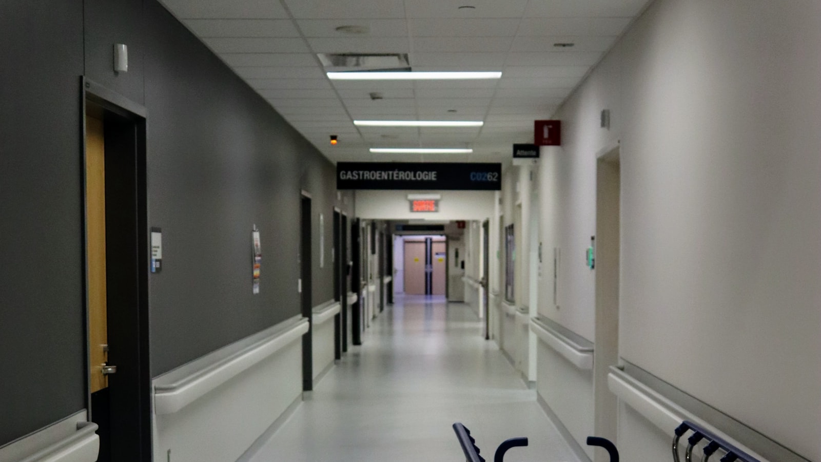 Couloir d'hôpital